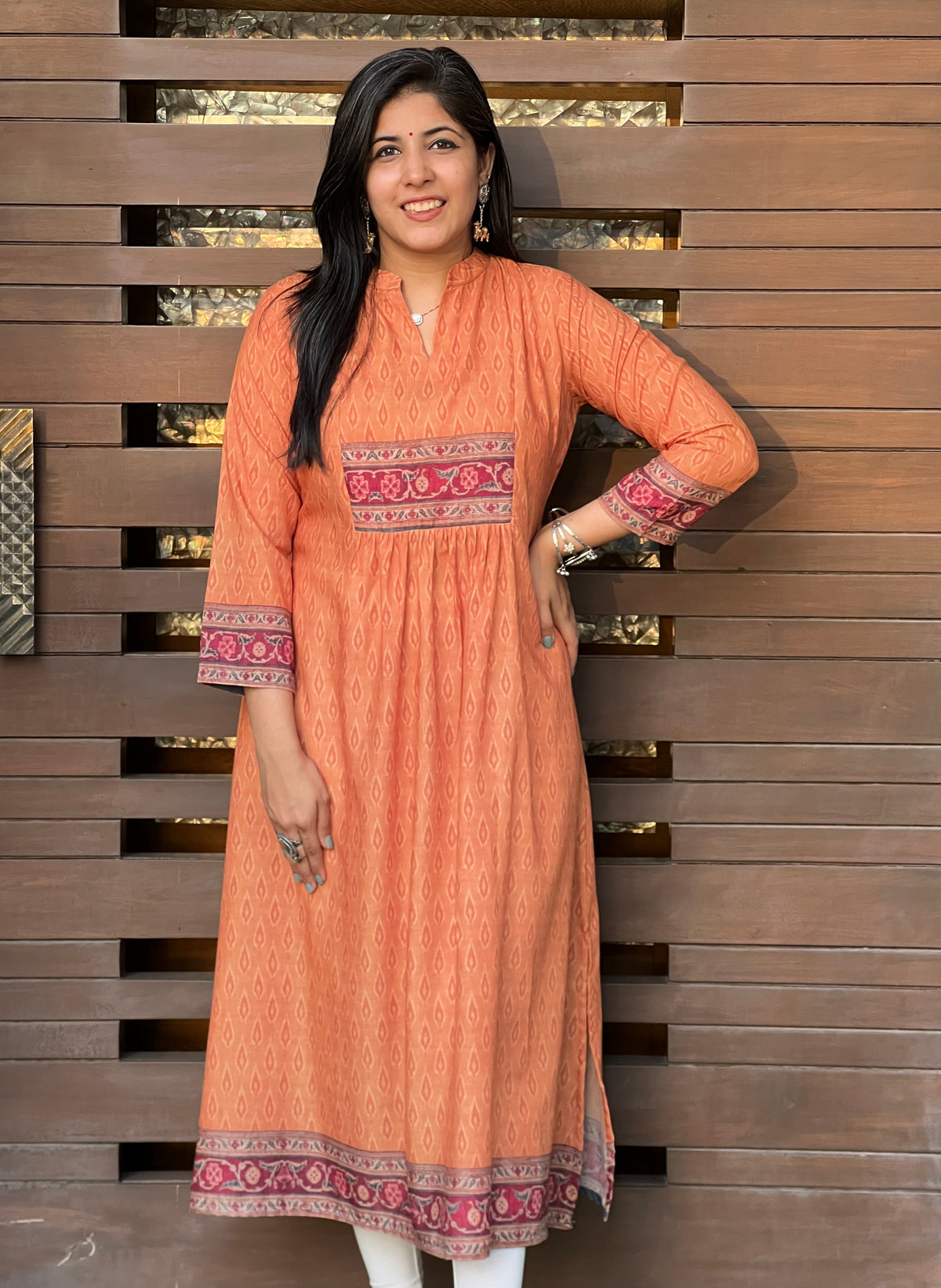 Bhavya Ikkat-Pichwai Kurta With Dupatta-Kurta with dupatta-Ekana Label