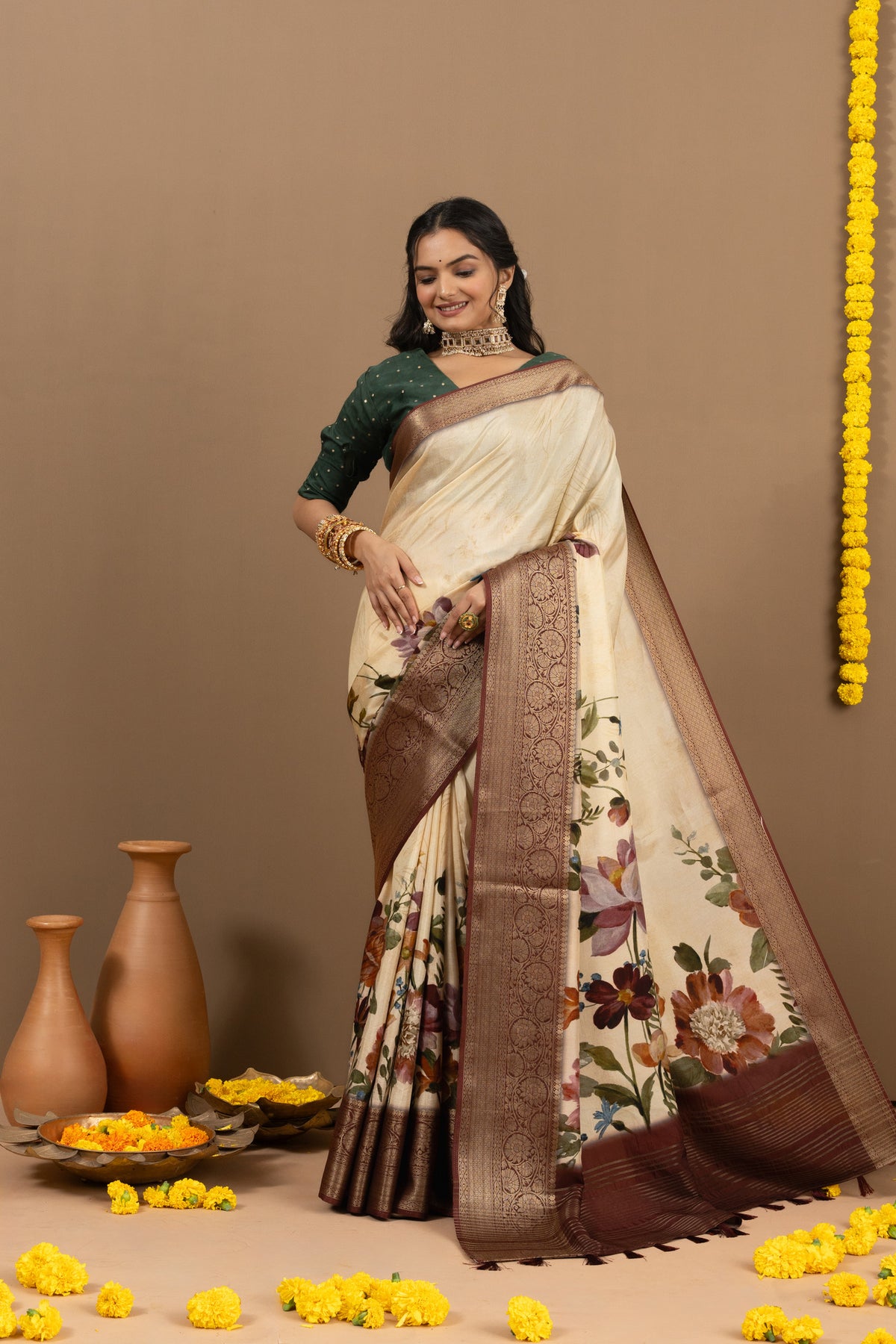 Phoolwari Cream Saree