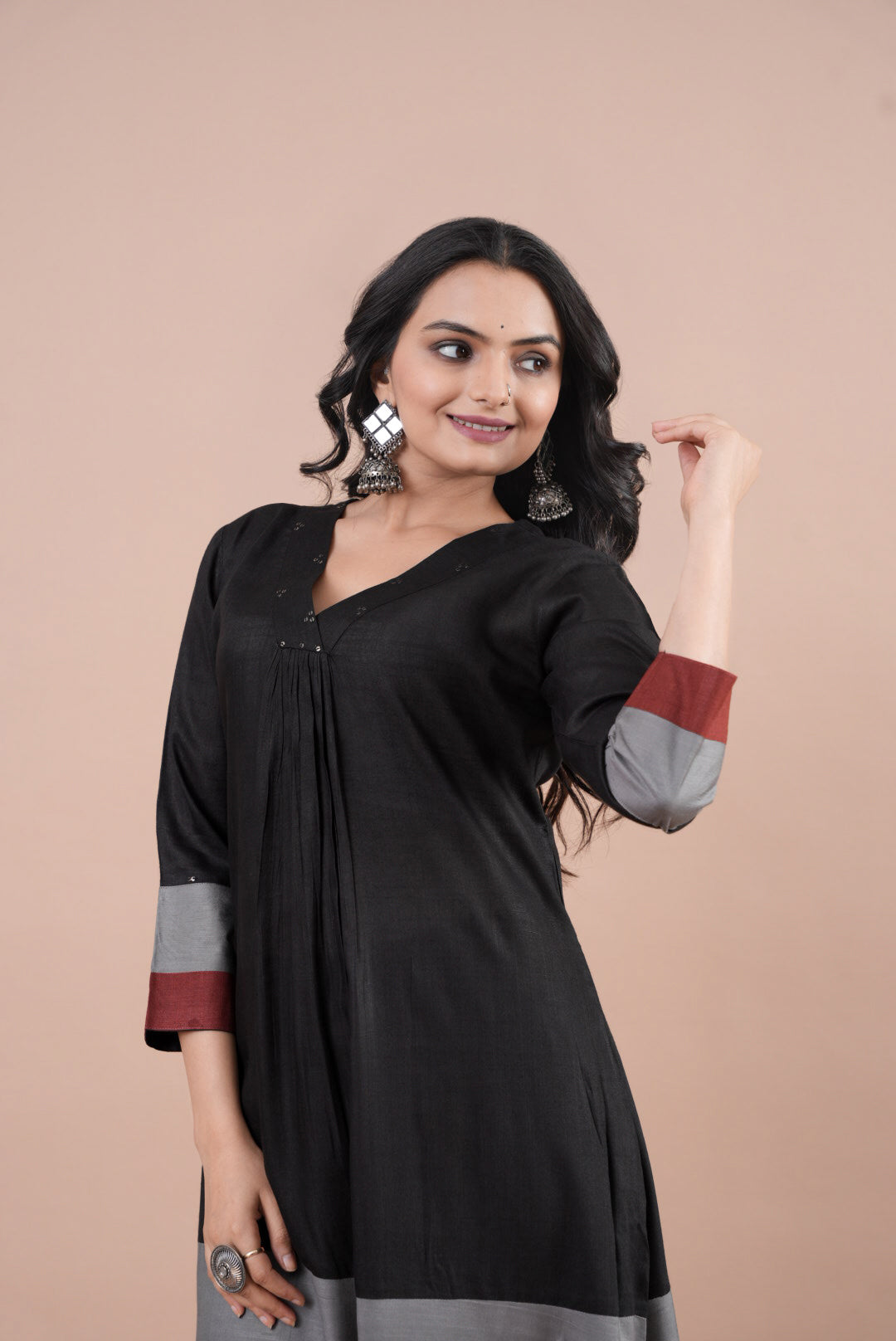 Jacqueline V-Neck Pleated Black Kurta Set-Kurta Set-Ekana Label