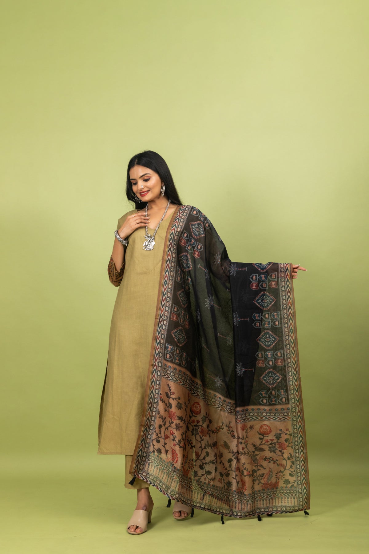 Geetika Suit Set-Suit Set-Ekana Label